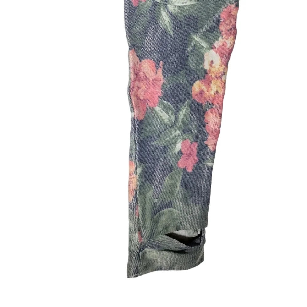JOE Boxer skinny jeans. Size Large.    C68​​​​​ - Picture 6 of 8